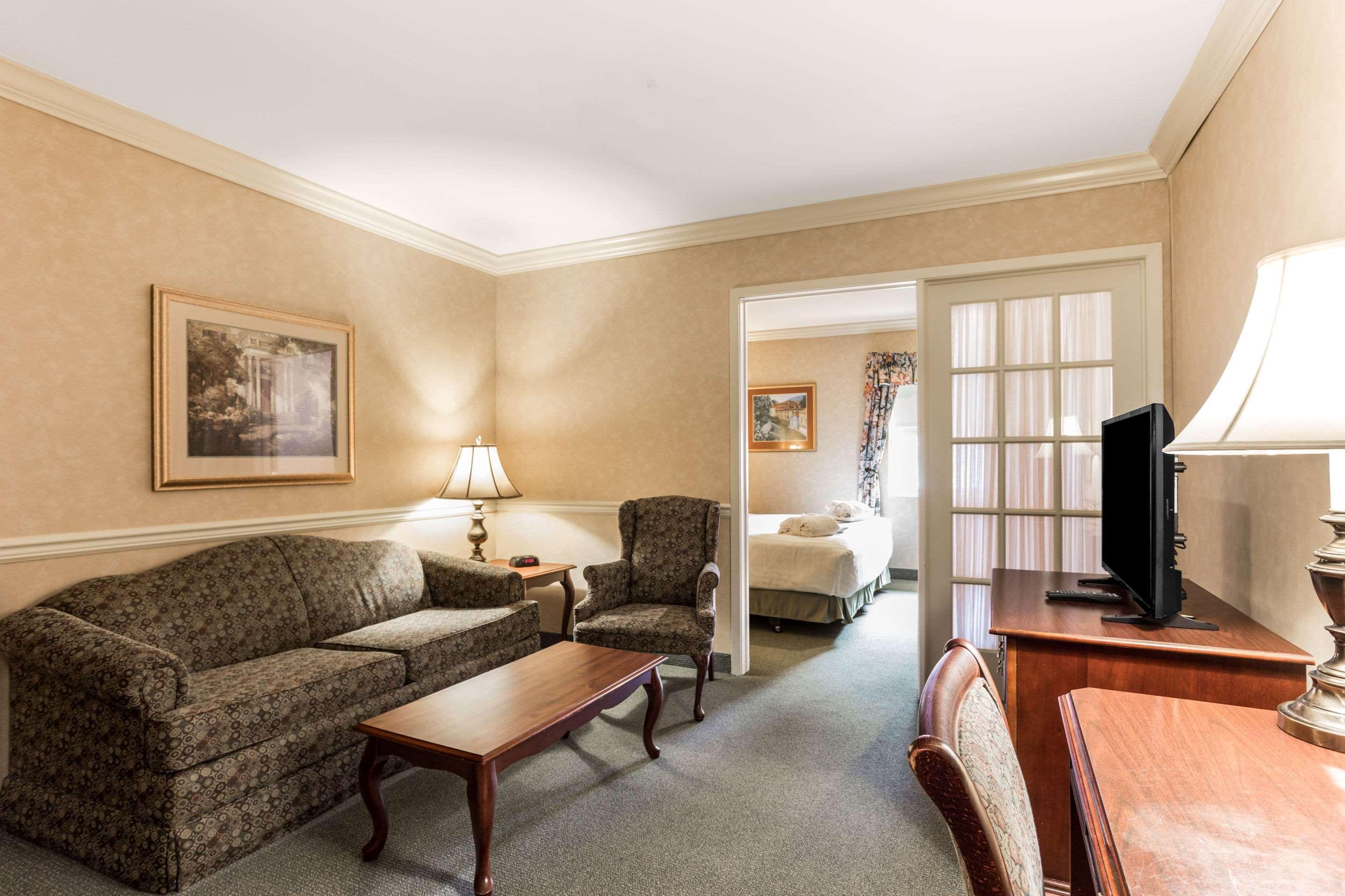 Traditions Hotel & Spa, Ascend Hotel Collection Johnson City Exterior foto